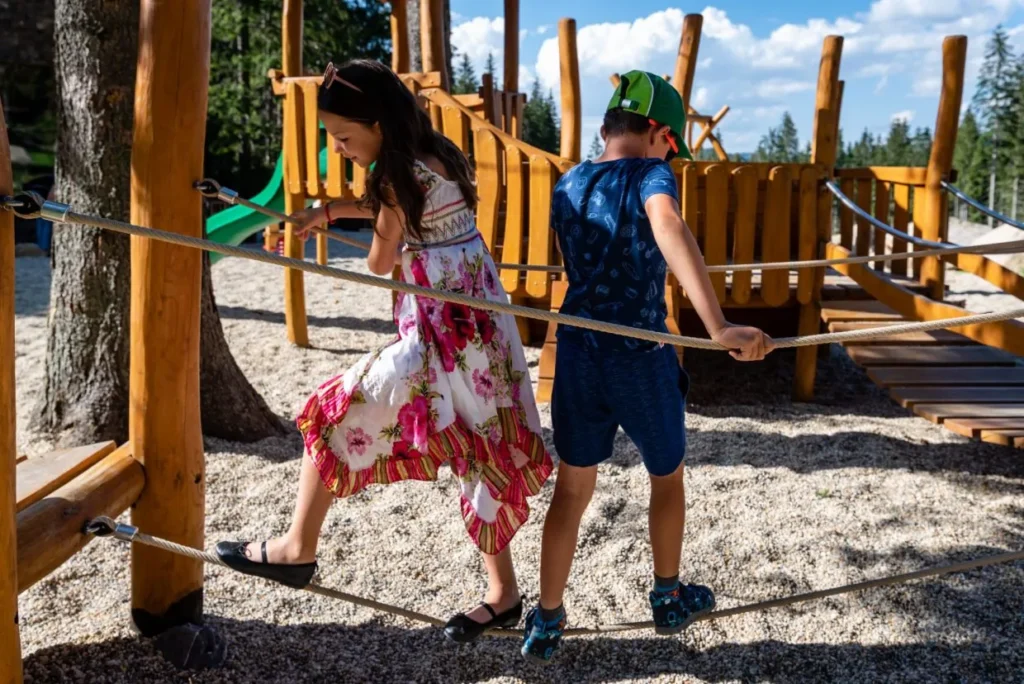 Detské ihrisko v areáli Hotela Björnson